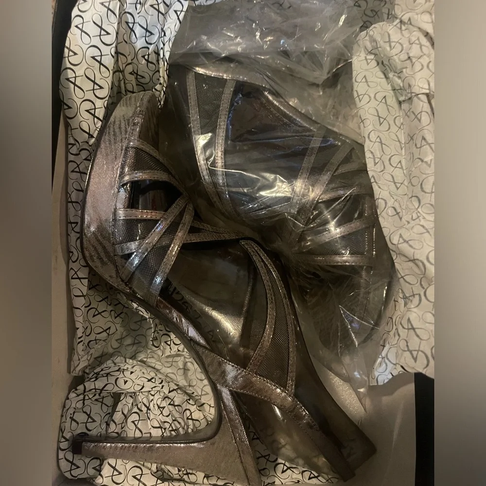 ADRIANNA PAPELL Gunmetal ADRI SZ 8M  heels